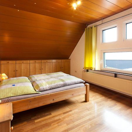 Ferienhaus Im Gruenen Eifel 施莱登 外观 照片