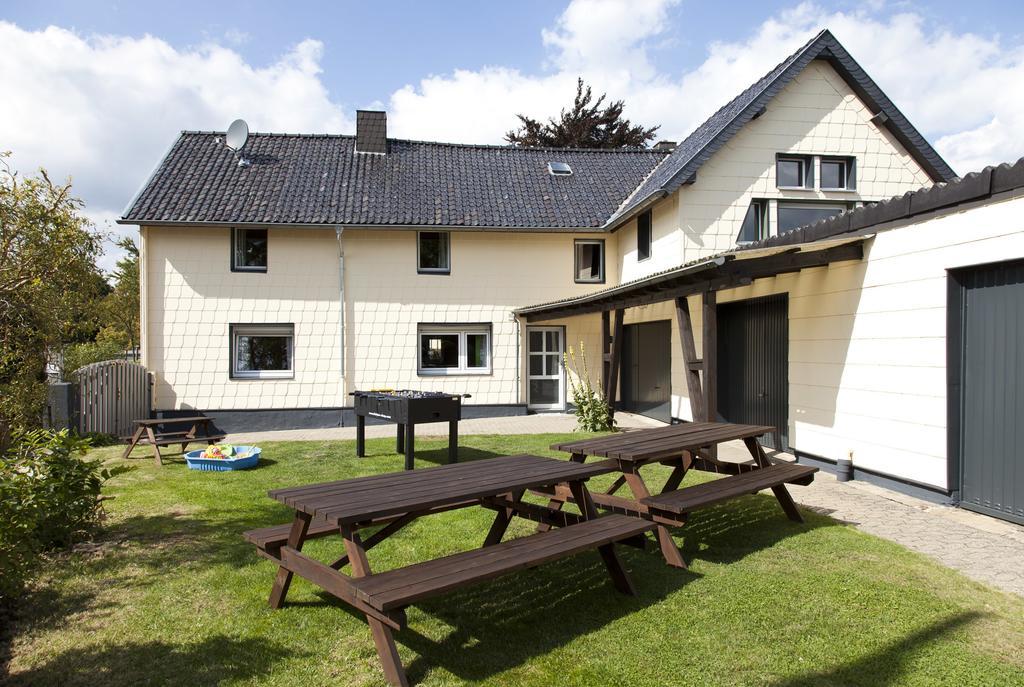 Ferienhaus Im Gruenen Eifel 施莱登 外观 照片