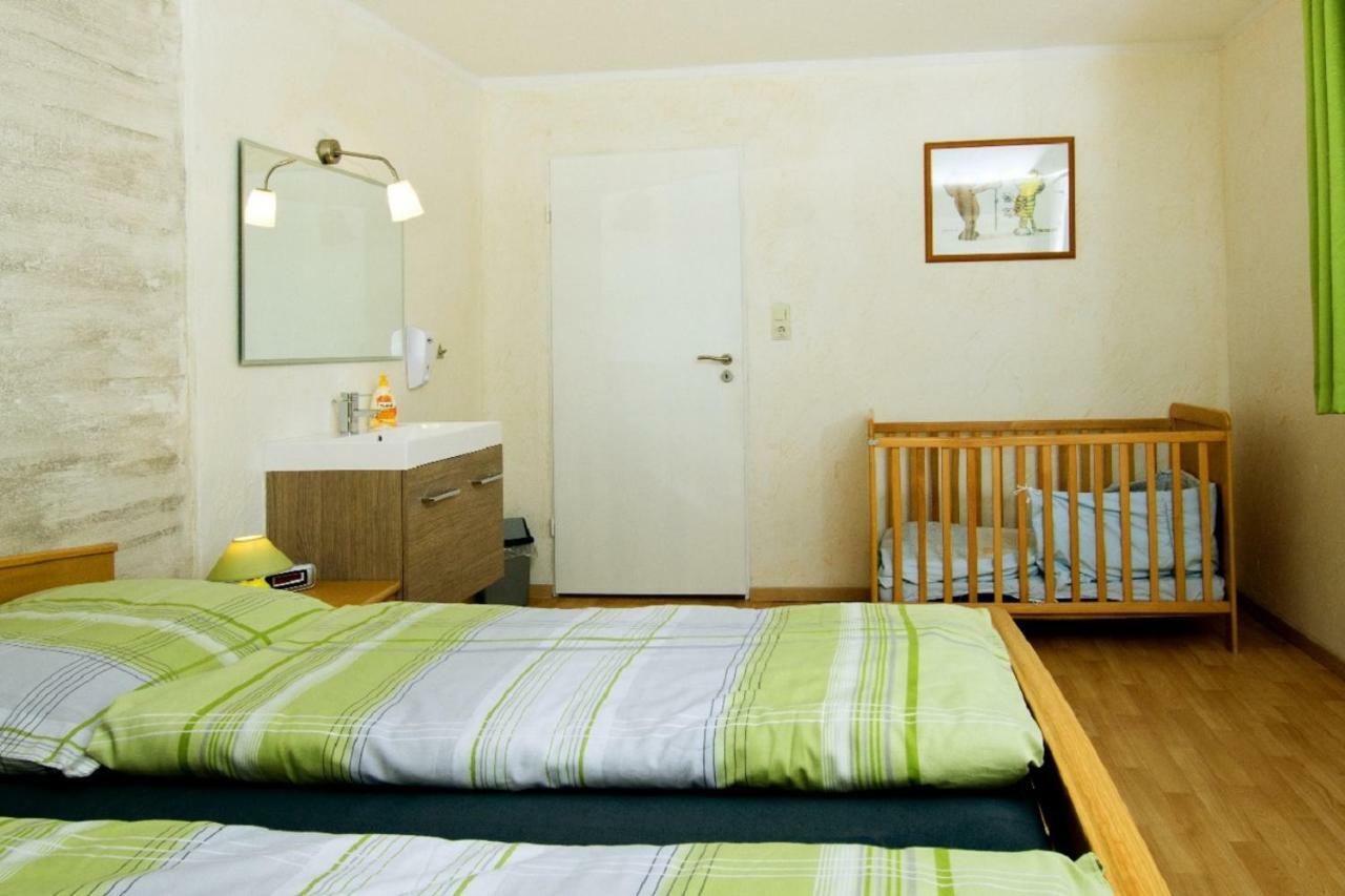 Ferienhaus Im Gruenen Eifel 施莱登 外观 照片