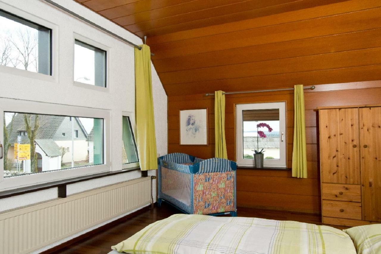 Ferienhaus Im Gruenen Eifel 施莱登 外观 照片